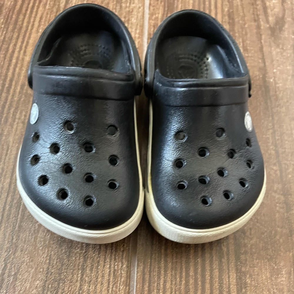 Crocs for kids size 6/7